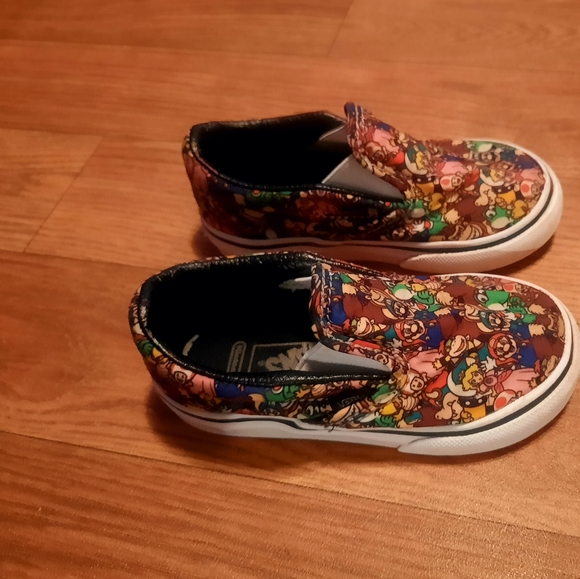 SOLD Vans Nintendo Slide Ons Baby 6c - Picture 5 of 9
